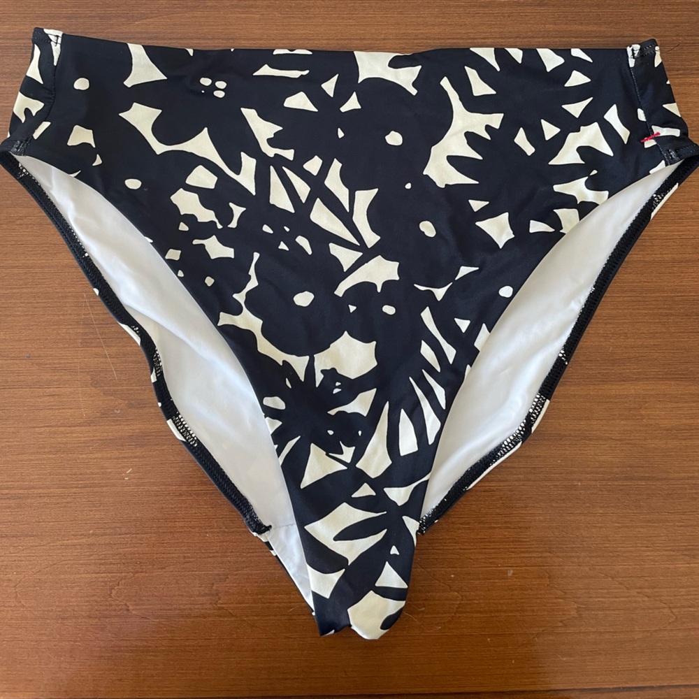 Everlane High-Rise Cheeky Bikini, Size Medium